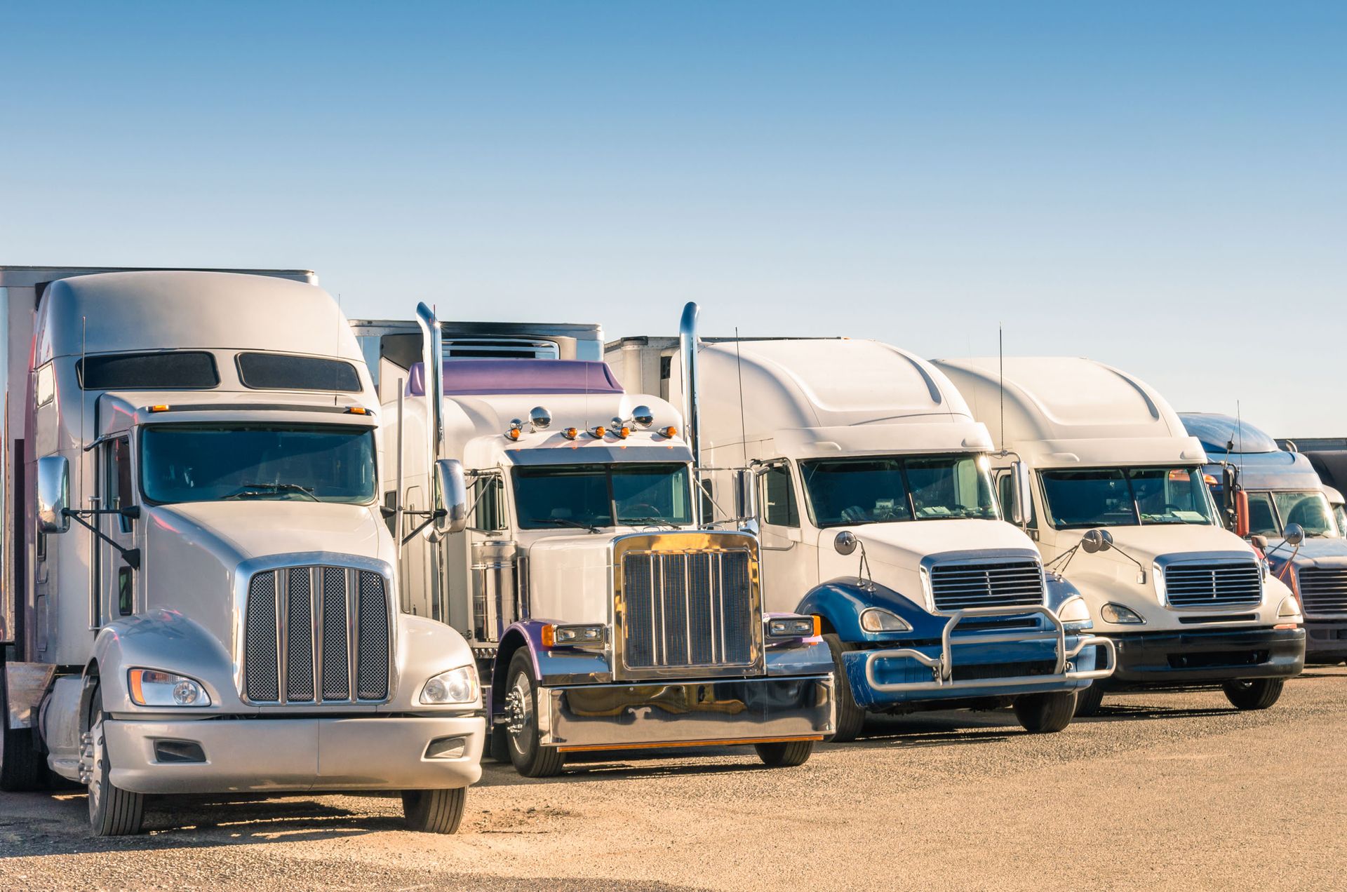 What You Should Know Before Buying a Reefer Truck